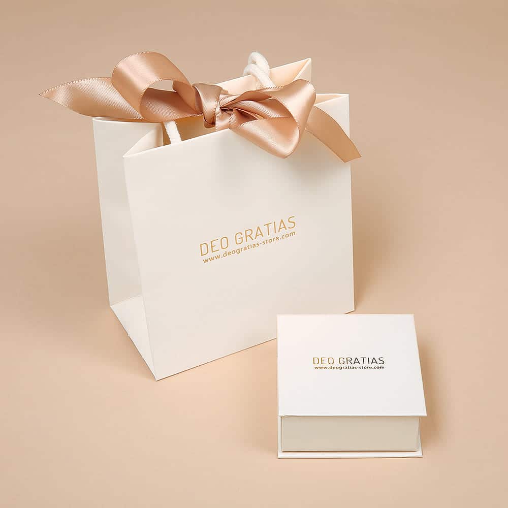 Packaging Deo Gratias