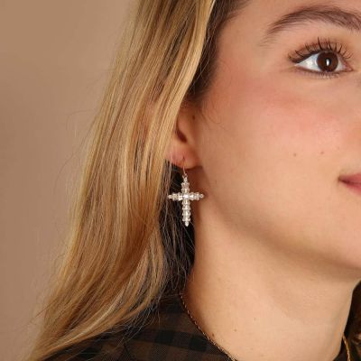 Boucles d’oreilles croix sertie de brillants « Thabor »